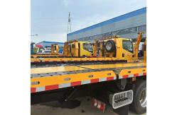 China Tow Truck Wrecker With 5T Towing Tonnage And Diesel Fuel Flatbed Towing Equipment supplier