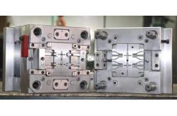 China Injection Plastic Moulded Parts Tooling Low Volume 5 Axis CNC Machining supplier