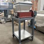 100-300KG/D Food Shredder Universal Small Organic Waste Crusher Vegetable Crusher Equipped With Gear Core Components for sale