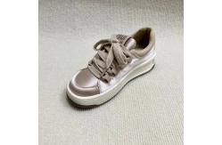 China Women luxury thick-soled sport shoes with light weight supplier
