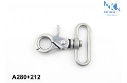 China Customized Size Bag Snap Hook Bag Accessories Various Style Design supplier