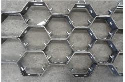 China Refractory Lining Metal Hex Mesh AISI304 Hexagonal Mesh Grid supplier