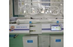 China Medical Oxygen Incubator For Babies LCD Touch Screen supplier