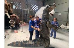 China Interactive Realistic Crocodile Costume For Amusement Park supplier