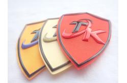 China Eco Friendly Custom Woven Silk Screen Printing Patches With Silicone Logo supplier