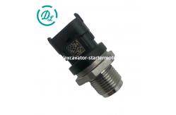 China Engine Parts Fuel Pressure Sensor 0281002364 0281006364 6D107 Engine supplier