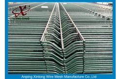 China Dark Green Welded Wire Mesh Fencing Panels , Wire Panel Fence Peach Shape Post supplier