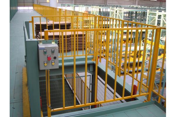 Heavy Duty Q235B Multi Tier Mezzanine Rack for Warehouse OEM