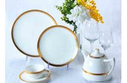 China Stain Resistant Gold Decal Round Ceramic Dinnerware Set supplier
