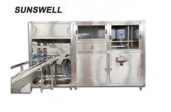 China 300BPH Monoblock  Filling And Capping Machine Erosion Proof supplier