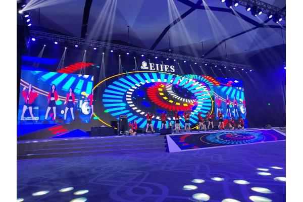 65410 Display Resolution RGB LED Projector with 3.91 Pixel Pitch