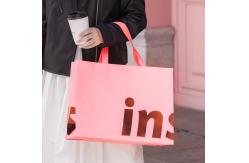 China Kraft Recycled Carrier Bag Paperboard Drawstring Handle Shopping Bag supplier