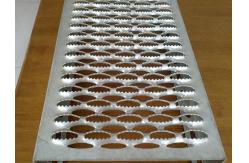 China 2-5m Diamond Walkway Channel Grip Span Safety Grating  Anti Skid supplier