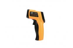 China 147.5g GM550E Infrared Industrial Thermometer With Data Retention supplier