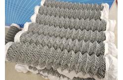 China Hot Dipped Galvanized Steel Chain Link Fence 2.5mm For Warehouse Partitions supplier