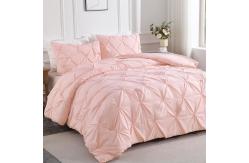 China 3 Pieces Pink Lightweight Pinch Pleat Comforter Set All Season Alternative supplier