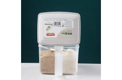 China Salt Chicken Essence 2 Compartment Kitchen Seasoning Box With Spoon supplier