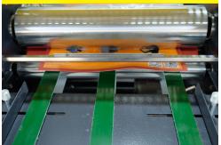 China SMFM-390D Semi Automatic Digital Cut Film Laminator With Overlap Function supplier