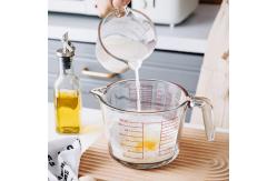 China Kitchen Baking Glass Measuring Cup With Red Graphics Microwave And Oven supplier