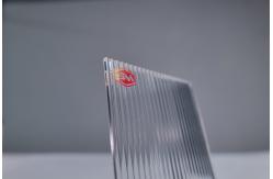 China Extruded Wave 3mm 5mm Thick Striped Clear Linear Pattern Textured Acrylic Sheet supplier