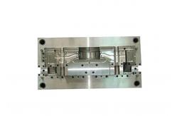 China Hot Runner Precision Injection Mould Strict Tolerance LKM Mould Base supplier