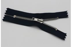 China Personalized Pulls Heavy Duty Parka Zippers , Reversible 7 Inch Separating Zipper supplier