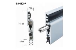 China Dustproof Auto Door Bottom Seal Screw Fixed Surface Mounted Weatherstrips supplier