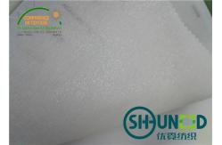 China Chemical Bonded Interlining Non Woven Fabric With Scatter Coating 1025SF supplier