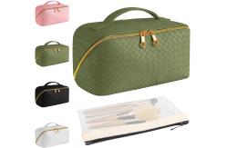 China Multi Functional And Waterproof Durable Pu Cosmetic Bag With Zipper supplier