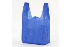 China Handled Polypropylene Non Woven T Shirt Bag Shrink Resistant Laminated supplier