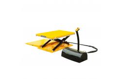 China Yellow 860mm 1000KG Low Profile Scissor Lift Table For Pallet Leveling supplier