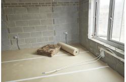 China Recycled Temporary Floor Protection Roll 660mm 820mm width For Construction supplier