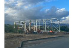 China Hot DIP Galvanized Steel Structure Building with Corrugated Roof Cladding supplier