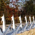 Galvanized Razor Burglar Proof Fence Security Spikes 1.3*0.36*0.11m for sale