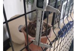 China Powder Coated 1.5m 3d Curved Wire Mesh Fence Galvanized Steel supplier