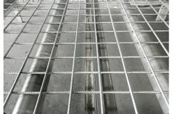 China 2*2in Hot Dip Galvanized Welded Wire Mesh Panel For Construction supplier