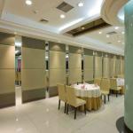 Banquet Hall  Movable Folding Sliding Door Partitions Sound Proof Partition Wall