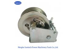 China Marine Power Coating Manual Hand Winch With Cable 1600LB / 727kg Capacity supplier