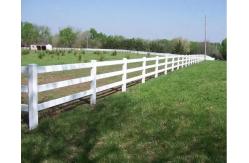 China Pvc Horse Paddock Welded Wire Mesh Fence 3 Rails Ranch White Vinyl supplier