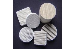 China White Honeycomb Ceramic Catalysts Carriers 51% SiO2 For Gasoline Purification supplier
