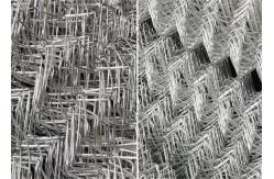 China 75mm Hole Galvanized Chain Link Fence Garden use supplier