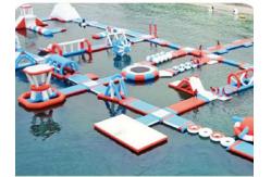 China Unisex Inflatable Water Park For Children 8 Years Old supplier