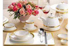 China Stain Resistant Gold Decal Round Ceramic Dinnerware Set supplier