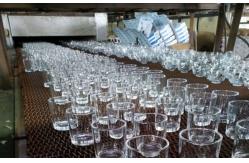China Glass Beverage Bottle manufacturer