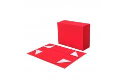China Large Magnetic Closure Folding Gift Box Glossy Garments Shoes Packaging Box supplier