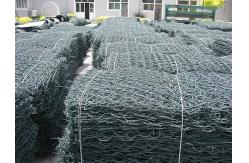 China 4mm Stone Cage Wire Mesh Woven Into Honeycomb Or Twisted Shaped supplier