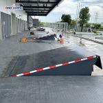 Factory 15T Truck Loading Dock Plates Warehouse Dock Leveler for sale