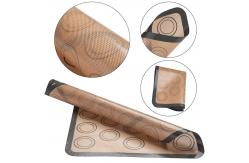 China Non Stick Reusable Silicone Baking Mat Set Thickness 0.7mm supplier