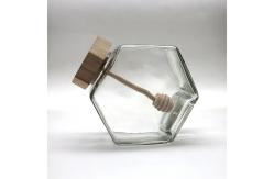 China Empty Hexagon Glass Honey Jar Pot Jar 12oz Capacity Wooden Bamboo Dripper supplier