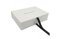 China White Rigid Cosmetic Packaging Box Small Eco Friendly With Ribbon supplier